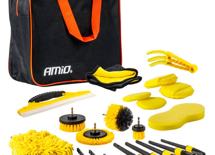 Kit per la pulizia e il detailing dell'auto