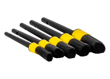 Kit per la pulizia e il detailing dell'auto